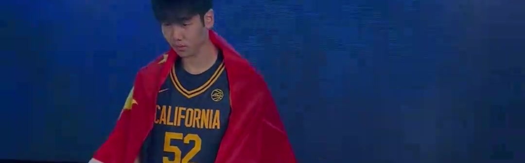 会选择这所大学吗？张博源拍摄伯克利分校访校定妆照花絮