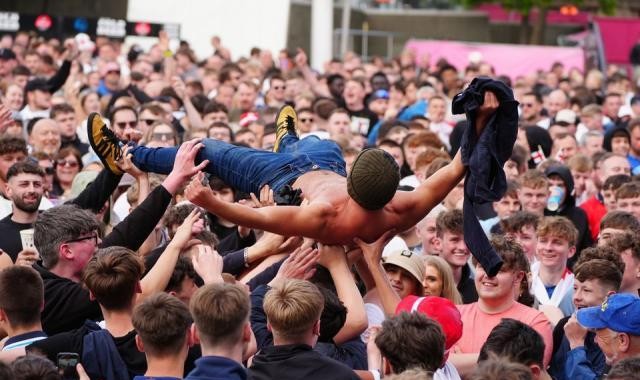 开云棋牌-王勤伯：足球并不无聊，无聊的是英格兰