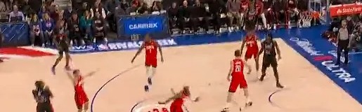 开云体育-霍兰德内突外投连得5分，活塞打出一波13-1反超比分